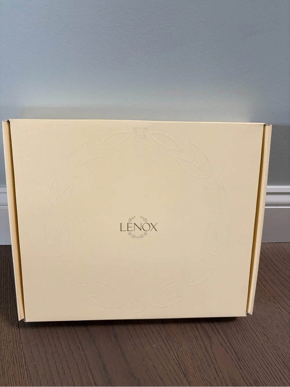 Lenox Meridian Ivory Ceramic 5x7 Picture Frame with Gold Trim